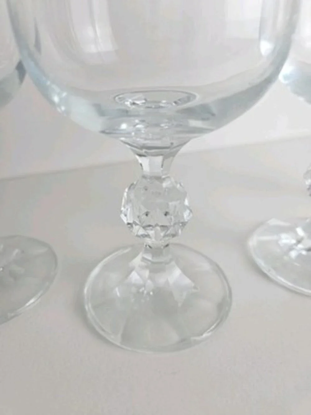 Bohemia Fine Crystal Wine Glasses Set of 4 Czech Cascade Water Goblets Ball Stem
